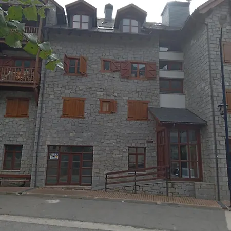Magic Pirineos شقة